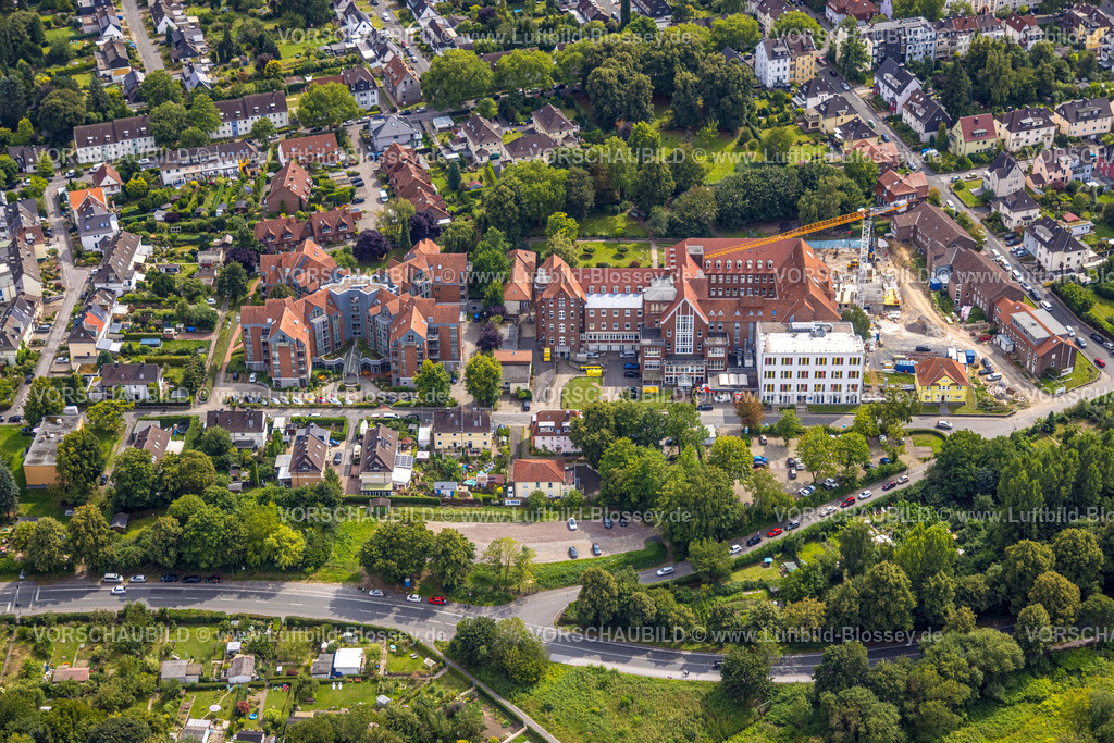 Dortmund250803958 | Luftbild, Hüttenhospital gGmbH mit Baustelle und Baukran, Benninghofen, Dortmund, Ruhrgebiet, Nordrhein-Westfalen, Deutschland