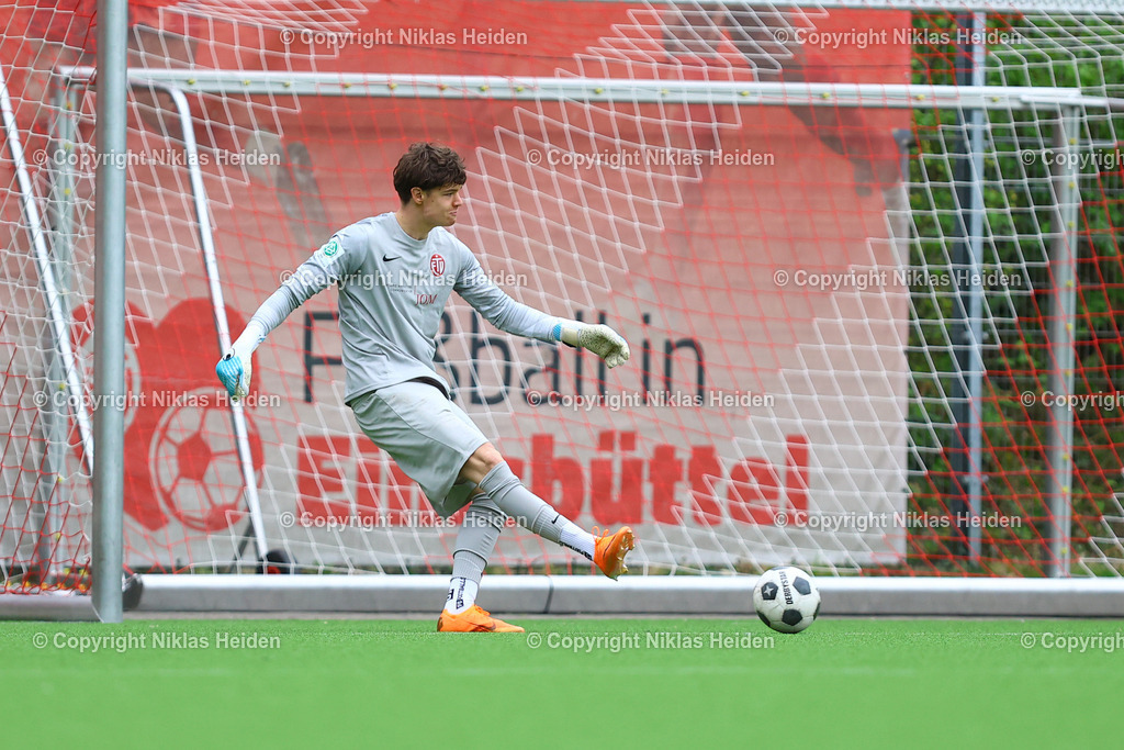 NH_EimsbüttelerTVU17_ViktoriaBerlinU17_DFBNachwuchsliga_19042026 | #77 Johan Hagemann (Eimsbütteler TV U17)Fußball I Herren I U17 DFB-Nachwuchsliga Hauptrunde Liga B, Gruppe B I Saison 2025-2026 I 10. Spieltag I Eimsbütteler TV U17 - FC Viktoria 1889 Berlin U17 I 19.04..2026 I Sportzentrum Hoheluft