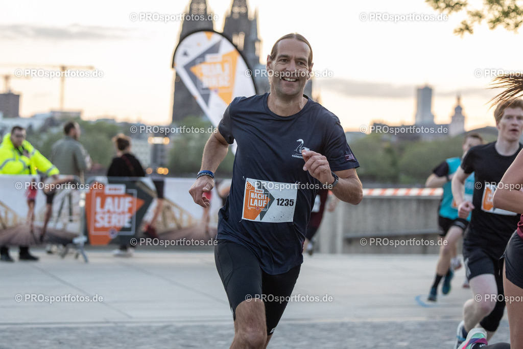 16. OBI Nachtlauf des ASV Koeln; Koeln, 17.05.23 | Impressionen vom 16. OBI Nachtlauf des ASV Koeln am 17.05.23 an Rheinpromenade und Tanzbrunnen in Koeln (Deutschland). Foto: BEAUTIFUL SPORTS/Ulrich Fassbender