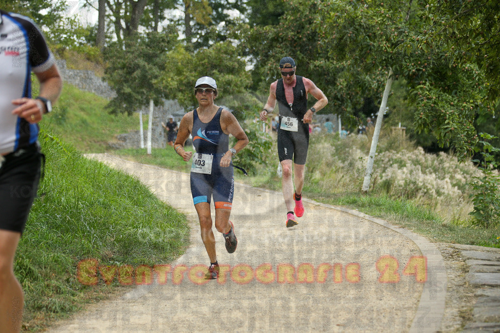 250824_1354_EX1_4178 | Sportfotografie im Rhein-Sieg Kreis, Köln, Bonn, NRW, Rheinland Pfalz, Hessen, etc. Unser Tätigkeitsfeld umfasst den Laufsport vom Volkslauf über den Marathon, Duathlon, Triathon bis zum Ultralauf wie Kölnpfad Ultra oder Schindertrail.