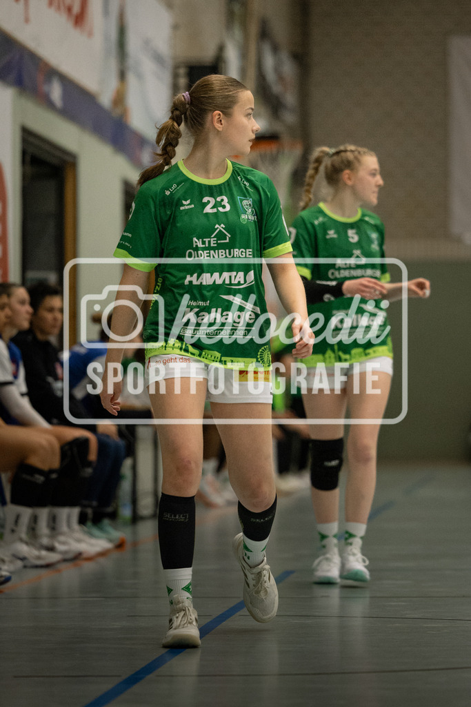 Vechta_Blomberg-62 | Leonie Piegsa (23, SC SFN Vechta) Thea Johanna Hülsmann (5, SC SFN Vechta) - Realisiert mit Pictrs.com