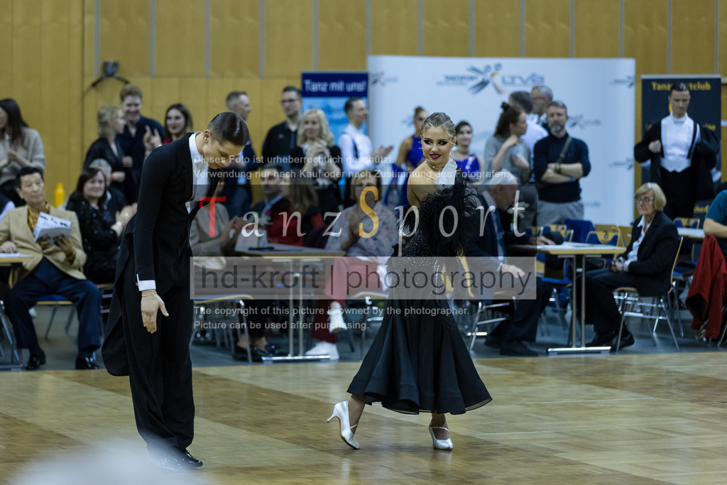 20241102_DC_HGR_Std_09230 | Tanzsportbilder, Standardtanz, Lateintanz, WDSF, DTV, LTVB, dancecomp, goc, hessen tanzt, blaues band der spree, walzer, tango, wiener walzer, slowfox, quickstepp, samba, rumba, cha-cha-cha, paso doble. jive, hd-kroft photography, turniertanzsport