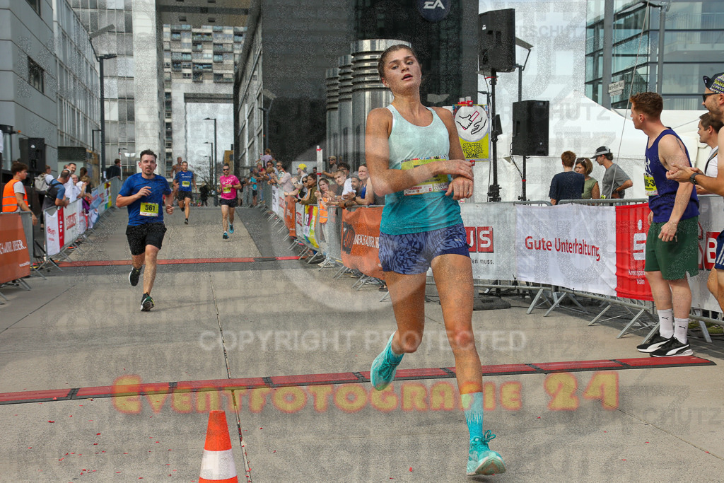 250920_1515_EX1_8658 | Sportfotografie im Rhein-Sieg Kreis, Köln, Bonn, NRW, Rheinland Pfalz, Hessen, etc. Unser Tätigkeitsfeld umfasst den Laufsport vom Volkslauf über den Marathon, Duathlon, Triathon bis zum Ultralauf wie Kölnpfad Ultra oder Schindertrail.