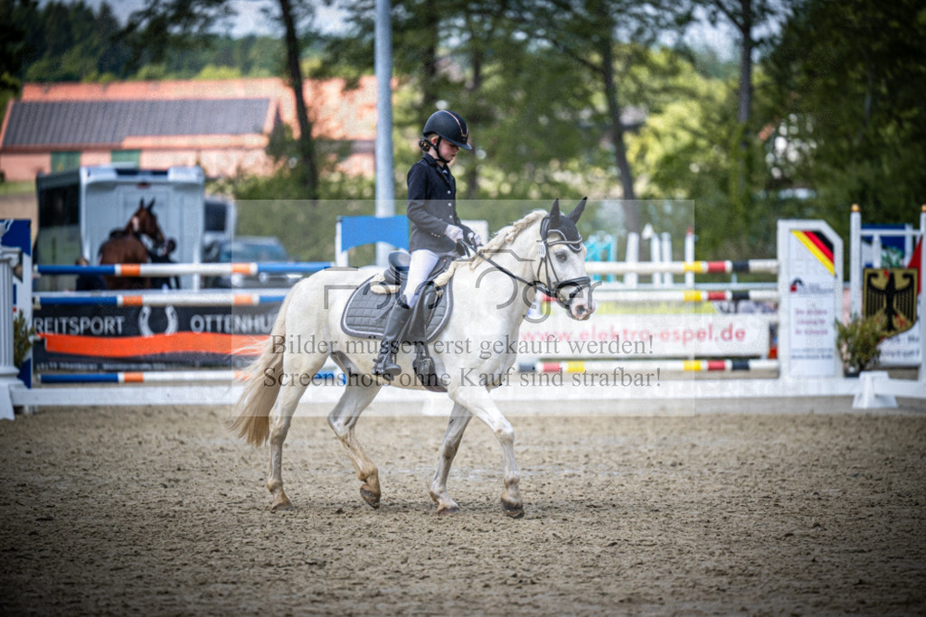 DOS_1023 | Reitturnier Venne - Realisiert mit Pictrs.com