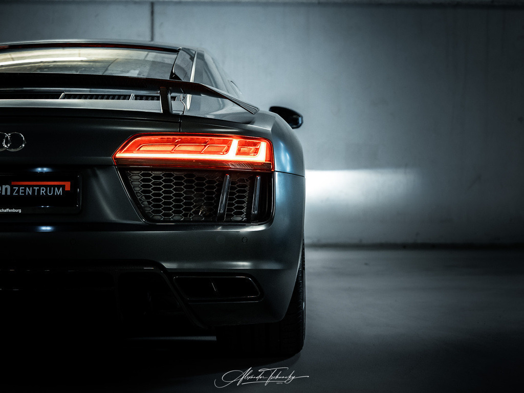R6PZ9612 _ | Audi R8 V10 - Realisiert mit Pictrs.com