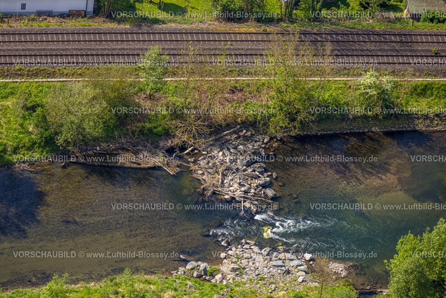 Bestwig240502891 | Luftbild, Geröll im Fluss Ruhr, Velmede, Bestwig, Sauerland, Nordrhein-Westfalen, Deutschland