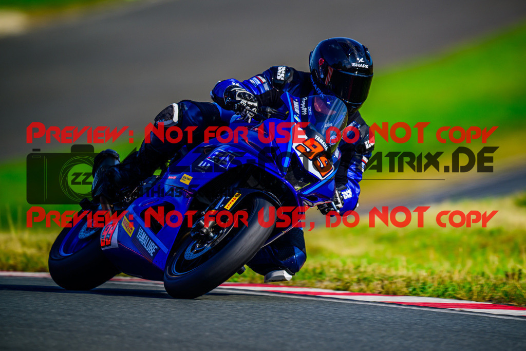 MaZZes_FotoMatrix_240726_6007705_6521 | R7