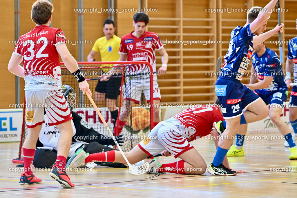 VSV Unihockey vs. KAC Floorball | #32 Tim Deisinger KAC Floorball, #87 Fabian Grabner KAC Floorball, Jubel VSV Unihockey, #29 Anze Brajic VSV Unihockey, VSV Unihockey vs. KAC Floorball, VSV Unihockey vs. KAC Floorball am 12.04.2025 in Villach (Ballspielhalle St. Martin), Austria, (Photo by Bernd Stefan)