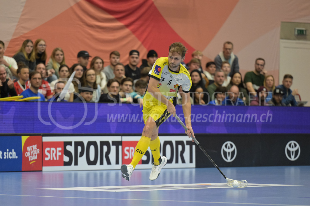 Zug United vs HC Rychenberg - 22. February 2025 | Zug United vs HC RychenbergSporthalle Wankdorf, BernJohan Larsson (#5 HC Rychenberg Winterthur).Bild: Sportfotografie Markus Aeschimann | www.markus-aeschimann.ch - Realisiert mit Pictrs.com