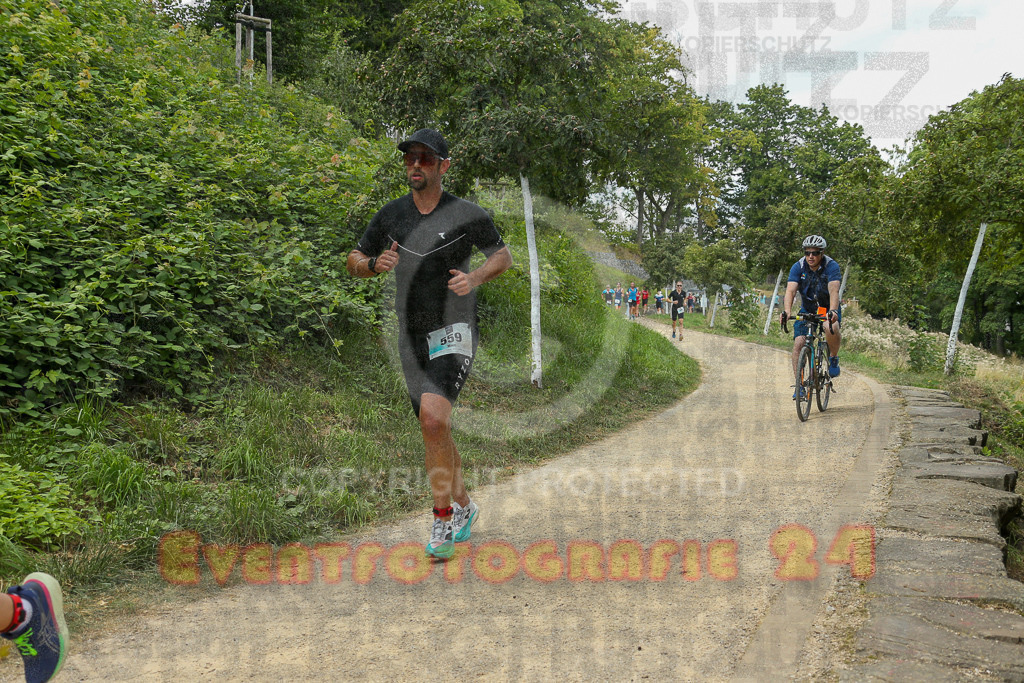 250824_1345_EX1_3569 | Sportfotografie im Rhein-Sieg Kreis, Köln, Bonn, NRW, Rheinland Pfalz, Hessen, etc. Unser Tätigkeitsfeld umfasst den Laufsport vom Volkslauf über den Marathon, Duathlon, Triathon bis zum Ultralauf wie Kölnpfad Ultra oder Schindertrail.