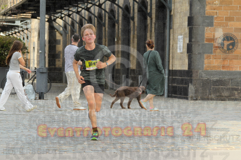 250920_1324_EV4_5445 | Sportfotografie im Rhein-Sieg Kreis, Köln, Bonn, NRW, Rheinland Pfalz, Hessen, etc. Unser Tätigkeitsfeld umfasst den Laufsport vom Volkslauf über den Marathon, Duathlon, Triathon bis zum Ultralauf wie Kölnpfad Ultra oder Schindertrail.