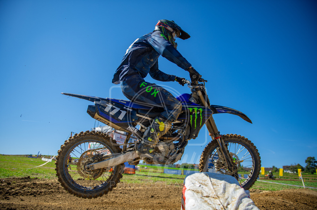 CF (54) | Paeschuphoto Shop - Wer nicht sucht der auch nicht findet.Ob Motocrossbilder oder von einem besuchtem Spiel, Hauptsache Action. - Realisiert mit Pictrs.com