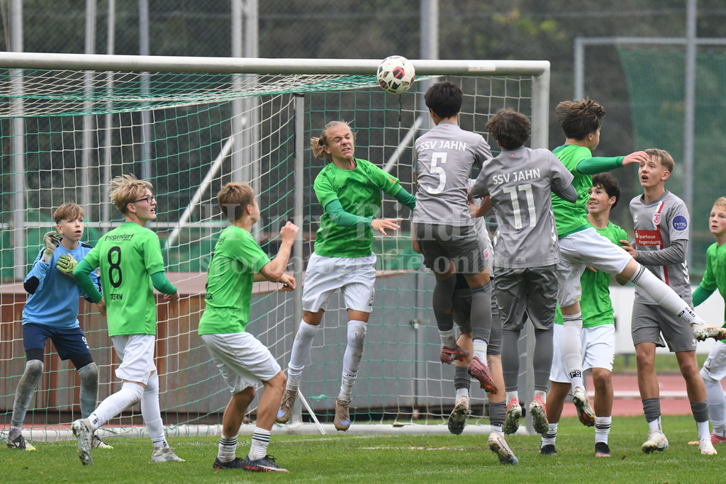 SpVgg GW U15 : Jahn Regensburg | Ha-Ri; Sportfotografie Ha-Ri; Sporfotografie Harry Rindler; Sport Deggendorf; Sportbilder Deggendorf; Sportfotos Deggendorf; Sportfotos Niederbayern; Sportbilder Niederbayern; Amateursport Niederbayern; Bayern;  - Realisiert mit Pictrs.com