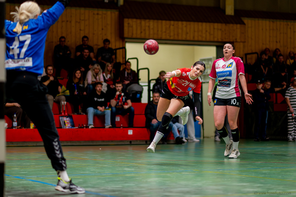 DSC_5672 | "Fussifoto.com – Ihr Ansprechpartner für hochwertige Fotografie! Entdecken Sie kreative Bilder und professionelle Dienstleistungen. Kontaktieren Sie uns für Ihre Projekte!"