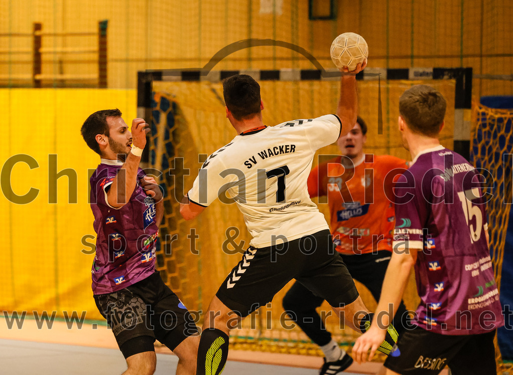 2024-03-09_056_SpVgg_Altenerding_gegen_SVW_Burghausen | Erding, Deutschland, 09.03.2024:
Handball, Bezirksoberliga Männer 2023 / 2024, 18. Spieltag, SpVgg Altenerding gegen SVW Burghausen, Endergebnis: 25:34

Simon Rüdiger (SpVgg Altenerding, #7), Tony Ivankovic (SVW Burghausen, #7), +a15+

Foto: Christian Riedel / fotografie-riedel.net