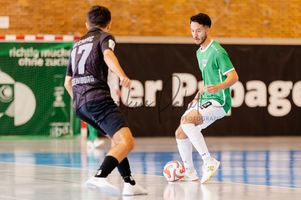 Futsal-Bundesliga, Saison 2025/2026, 4. Spieltag: SC Preußen Münster - SV Pars Neu-Isenburg | Futsal-Bundesliga, Saison 2025/2026, 4. Spieltag, SC Preußen Münster empfängt SV Pars Neu-Isenburg in der Universitäts-Sporthalle in Münster. Foto: sportfotografie.ms | Markus Paletta - Realisiert mit Pictrs.com