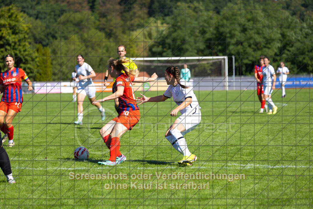20260906_114642_0036_(c)_by_PhotoPeet | #,1.FC Donzdorf (weiß) vs. 1.FC Heidenheim 1846 (rot), Fußball, Frauen-Verbandspokal Gruppe 2, 2. Runde, Saison 2026/2027, Rasenplatz Lautertal Stadion, Süßener Straße 16, 73072 Donzdorf, 06.09.2026 - 11:00 Uhr,Foto: PhotoPeet / Sport- &amp; Eventfotografie / Peter Harich