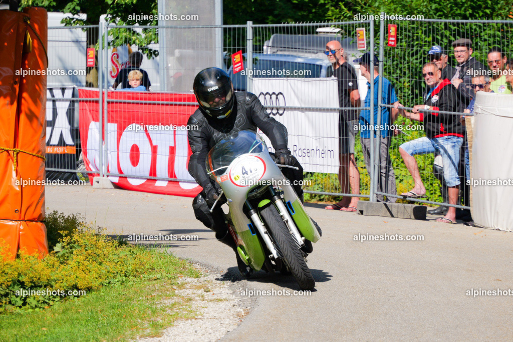 P1025857 | Erleben Sie atemberaubende, hochqualitative Fotos Ihrer Fahrt entlang der malerischen Alpenstraßen. Besuchen Sie alpineshots.com, um professionelle Aufnahmen Ihrer unvergesslichen Reise zu finden und zu kaufen - Realisiert mit Pictrs.com