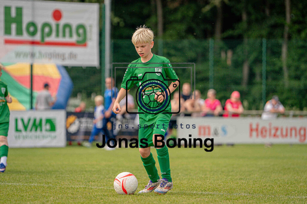 Fußball I E-Junioren I Saison 2025-2026 I OM-Cup Lüsche I Sonntag  I 23341 | jns.sportfotos - Realisiert mit Pictrs.com