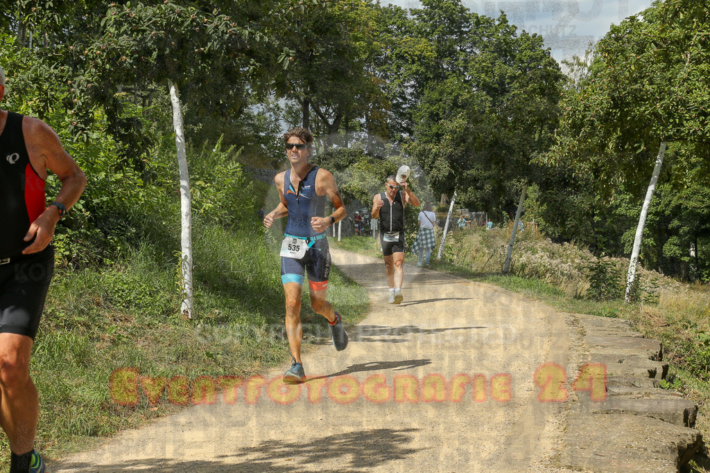 250824_1336_EX1_2960 | Sportfotografie im Rhein-Sieg Kreis, Köln, Bonn, NRW, Rheinland Pfalz, Hessen, etc. Unser Tätigkeitsfeld umfasst den Laufsport vom Volkslauf über den Marathon, Duathlon, Triathon bis zum Ultralauf wie Kölnpfad Ultra oder Schindertrail.