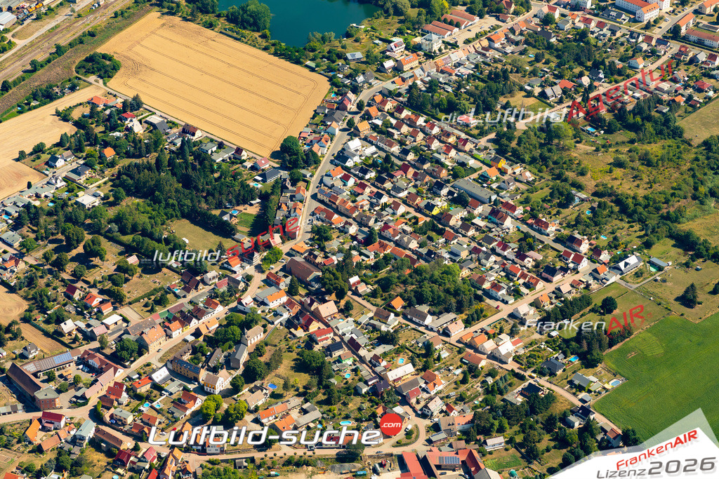 Das Luftbild der Stadt Benndorf wurde 2022 vom Flugzeug heraus erstellt (keine Drohnen-Aufnahmen) Aufnahmehöhe ca.450 Meter- hohe Bildauflösung und Druck-Qualität. Garantiert!