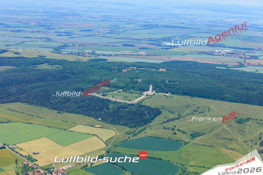 Die Luftaufnahme der Stadt Weimar wurde vom UL-Flugzeug heraus erstellt ( keine Drohne )- hohe Auflösung für beste Qualität