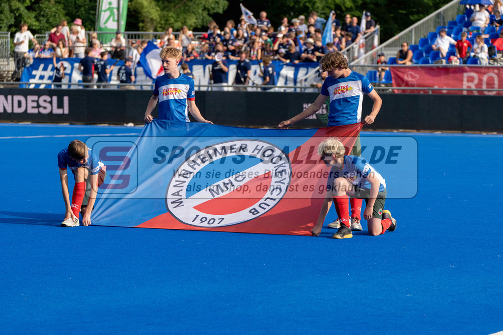 Final4_20250531-1730-HK108067 | Krefeld, Deutschland, 31.05.2025:  Feldhockey Final4 2025 – „Deutsche Feldhockey-Meisterschaften 2025“ im Gerd-Wellen-Hockeyanlage am 31.05.2025 in Krefeld, Deutschland. (Foto von Kramhöller/Fehrmann/Kaste)Krefeld, Germany, 31.05.2025: Feldhockey Final4 2025 – „Deutsche Feldhockey-Meisterschaften 2025“ in Gerd-Wellen-Hockeyanlage at 31.05.2025 in Krefeld, Deutschland. (Foto from Kramhöller/Fehrmann/Kaste)