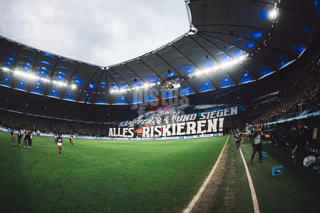 Fußball | Männer | Saison 2025/2026 | 1. Fußball-Bundesliga | 13. Spieltag | Hamburger SV vs. SV Werder Bremen | 07.12.2025 | Choreographie der HSV Fans Kämpen und Siegen Alles Riskieren