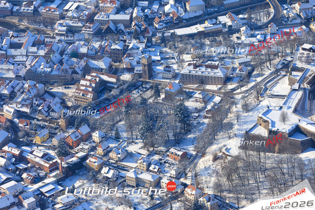 Die Luftaufnahme der Stadt Kronach wurde vom UL-Flugzeug heraus erstellt ( keine Drohne )- hohe Auflösung für beste Qualität