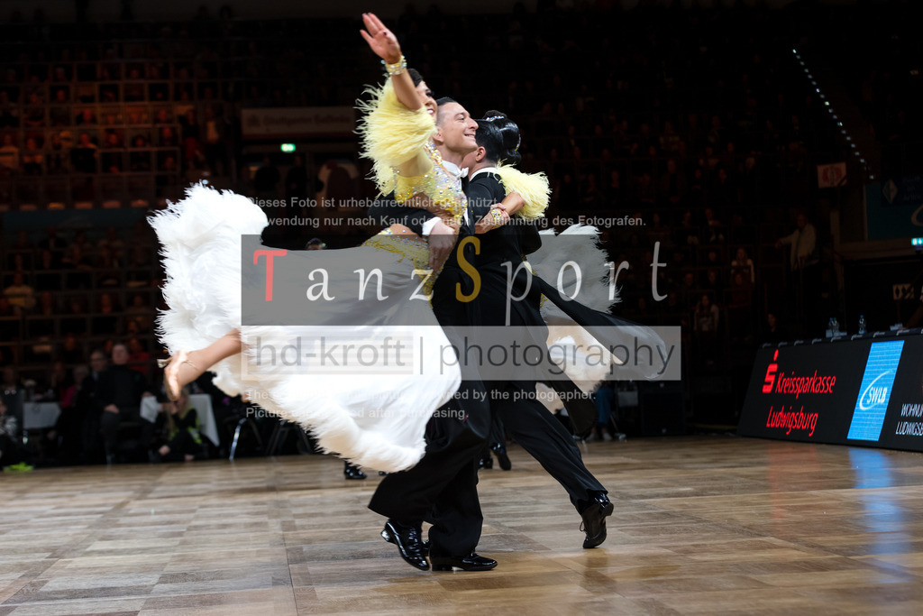 20241109_DM-Formationen_6910 | Tanzsportbilder, Standardtanz, Lateintanz, WDSF, DTV, LTVB, dancecomp, goc, hessen tanzt, blaues band der spree, walzer, tango, wiener walzer, slowfox, quickstepp, samba, rumba, cha-cha-cha, paso doble. jive, hd-kroft photography, turniertanzsport