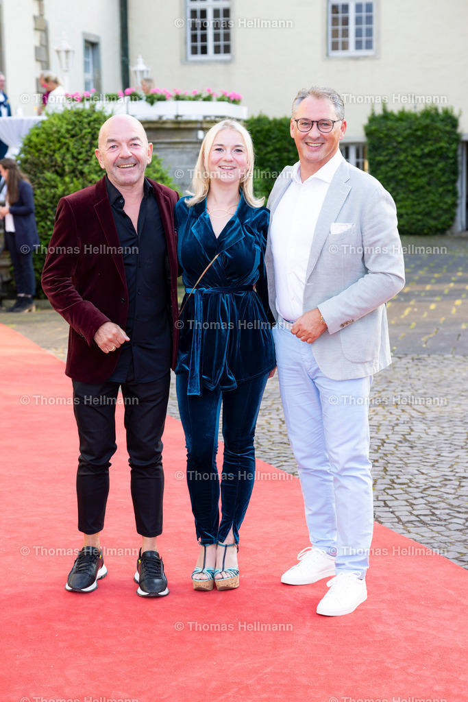 TH_Schlossempfang_19954 | Longines Balve Optimum 2024 am 07.06.24 in Balve, Schloss Wocklum, Thomas Hellmann, Schlossempfang