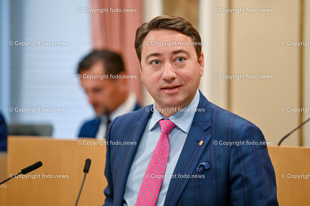 Landhaus Linz_ Promenade_ Landtagssitzung_ 24.10.2024-44 | 24.10.2024, Landhaus Linz AUT, Promenade, Landtagssitzung, im Bild LH-Stv. Manfred Haimbuchner (FP)