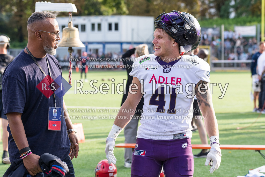 RS-1-004032 | Patrick Esume (ELF, Commissioner), Sebastian Gauthier (#41, Frankfurt, LB)