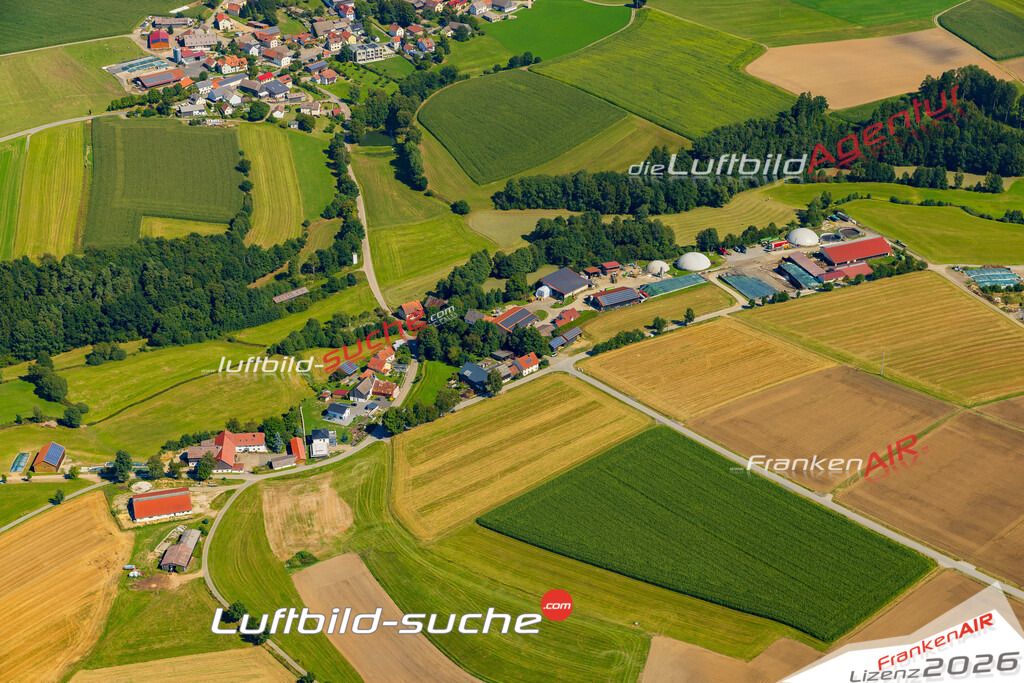 Luftbild Vs Google Maps  Niederland  Moosbach -Das Luftbild wurde 2025 vom UL-Flugzeug heraus erstellt ( keine Drohne ) - Hochauflösende Luftaufnahme -Nicht vergleichbar mit Google Maps oder Satelittenbilder- Die Geschenkidee !Mit Lizenz und Bildrechte bestellbar