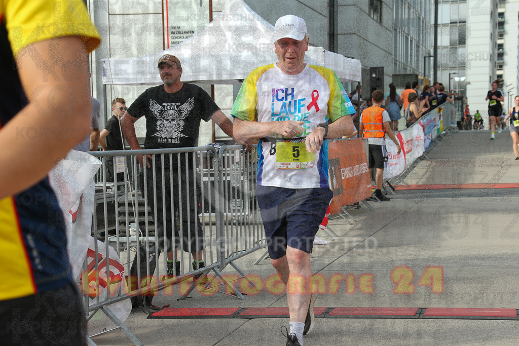 250920_1537_EX1_0230 | Sportfotografie im Rhein-Sieg Kreis, Köln, Bonn, NRW, Rheinland Pfalz, Hessen, etc. Unser Tätigkeitsfeld umfasst den Laufsport vom Volkslauf über den Marathon, Duathlon, Triathon bis zum Ultralauf wie Kölnpfad Ultra oder Schindertrail.