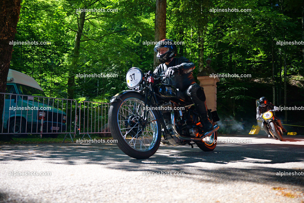 P1026109 | Erleben Sie atemberaubende, hochqualitative Fotos Ihrer Fahrt entlang der malerischen Alpenstraßen. Besuchen Sie alpineshots.com, um professionelle Aufnahmen Ihrer unvergesslichen Reise zu finden und zu kaufen - Realisiert mit Pictrs.com