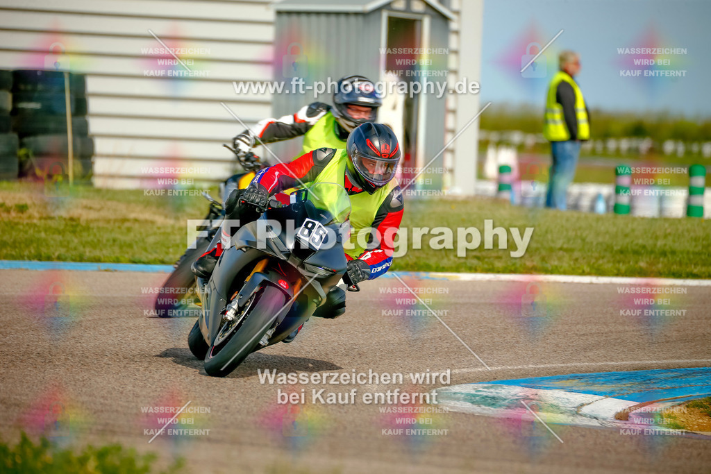 _MOT0510 | Hier findet Ihr Bilder von Touristenfahrten auf der Nürburgring Nordschleife oder von anderen Veranstaltungen die ich besucht habe. Viel Spass beim Durch Schauen 