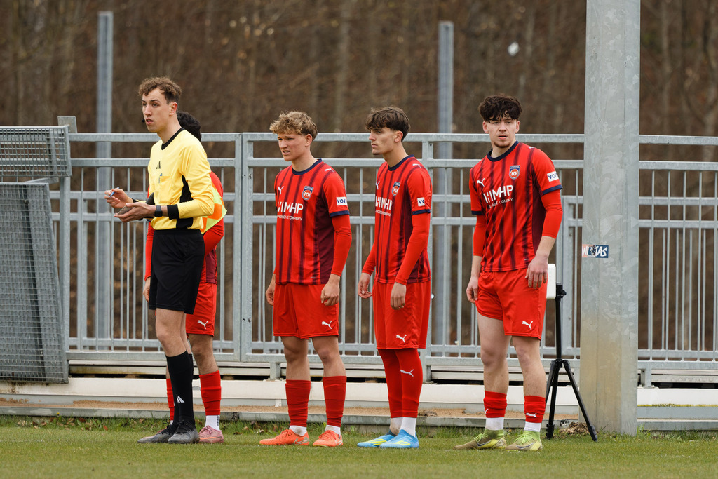20260412-FCHS04_135 | 1.FC Heidenheim 1846 vs. FC Schalke 04, Fußball, U19, A-Junioren, NWL, U19-DFB-Nachwusliga, 2025/2026, 8. Spieltag, 12.04.2026 in Heidenheim, Walter-Birkhold-Jugendstadion (Foto: Michael Bulling) - Realisiert mit Pictrs.com