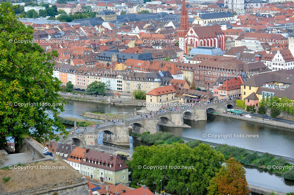 Deutschland_ Bayern_ Wuerzburg_ 12.06.2024-8 | 12.06.2024, Deutschland, GER, Bayern, Wuerzburg im Bild Stadtansichten, Gebauede, Main, Bruecke, Universitaet, Bahnhof, Kaeppele, Marienberg, Festung, Spital, Museum, Sehenswuerdigkeiten, Reise, Feature, Travel, City, Kirche, Church, Dom, kreisfreie Stadt in Bayern, Bezirk Unterfranken