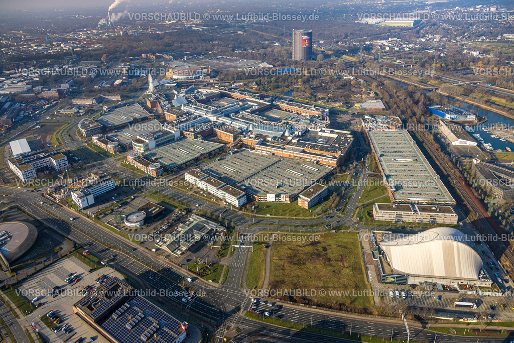 Oberhausen260100178NeueMitte | Luftbild, Westfield Centro Gesamtansicht mit Gasometer, rechts CineStar Oberhausen IMAX Kino und Metronom Theater, Neue Mitte, Borbeck, Oberhausen, Ruhrgebiet, Nordrhein-Westfalen, Deutschland