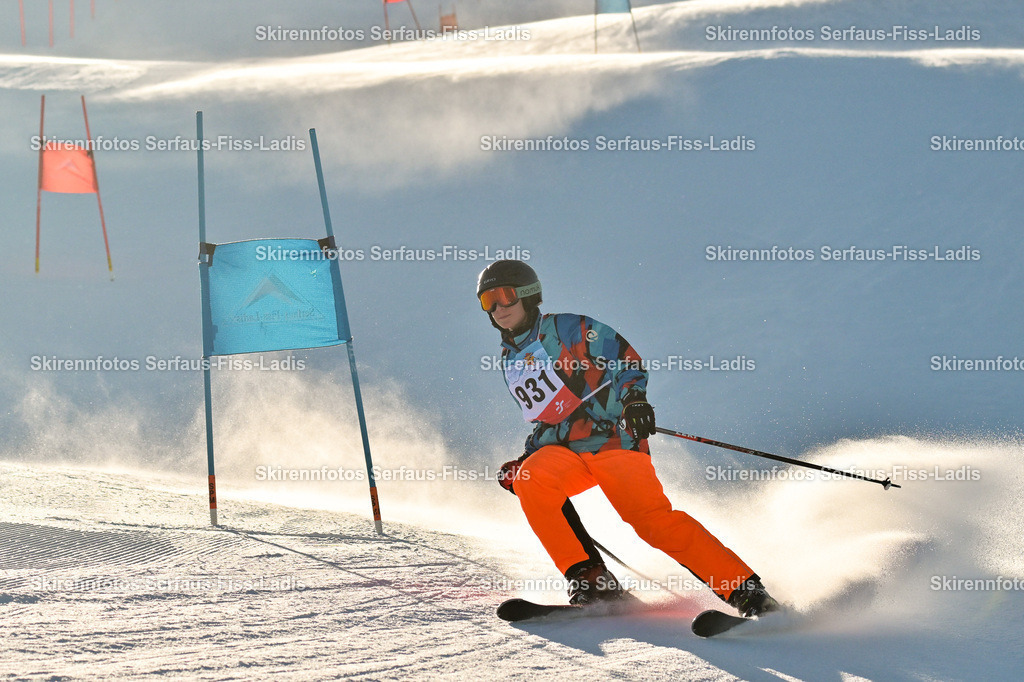 SRF_25.12.2025_0353 | Skirennfotos,Serfaus,Fiss,Ladis,Kinderskirennen,Winter,Tirol,Oberland,skirace,SFL,feelfree,weil wir's genießen,ski,Ski,skifahren,Sonnenplateau, - Realisiert mit Pictrs.com