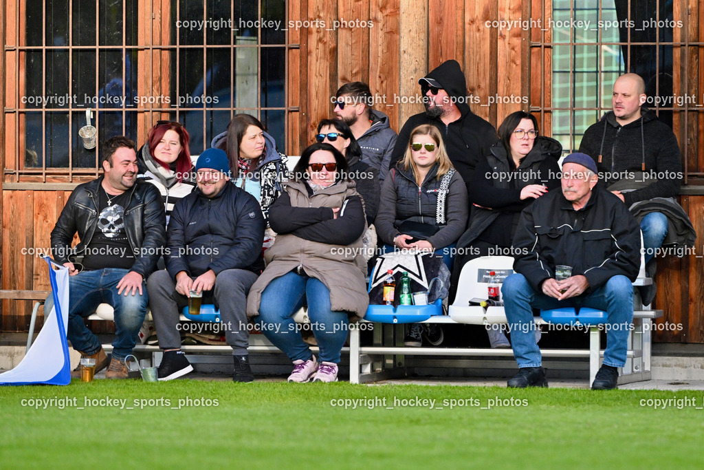 Dellach Gail vs. Rapid Lienz | Besucher Sportplatz Dellach Gail, Dellach Gail vs. Rapid Lienz, Dellach Gail vs. Rapid Lienz am 26.04.2024 in Dellach (Sportplatz Dellach Gail), Austria, (Photo by Bernd Stefan)