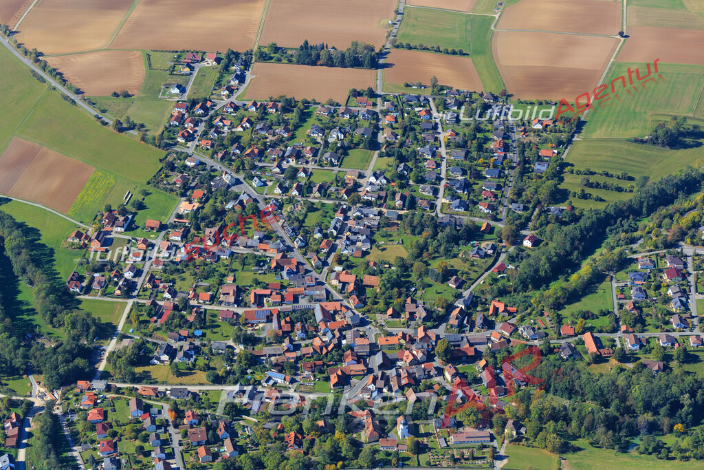 Luftbild von  Heldritt - Luftaufnahme wurde 2015 von https://frankenair.de mittels Flugzeug (keine Drohne) erstellt - die Geschenkidee