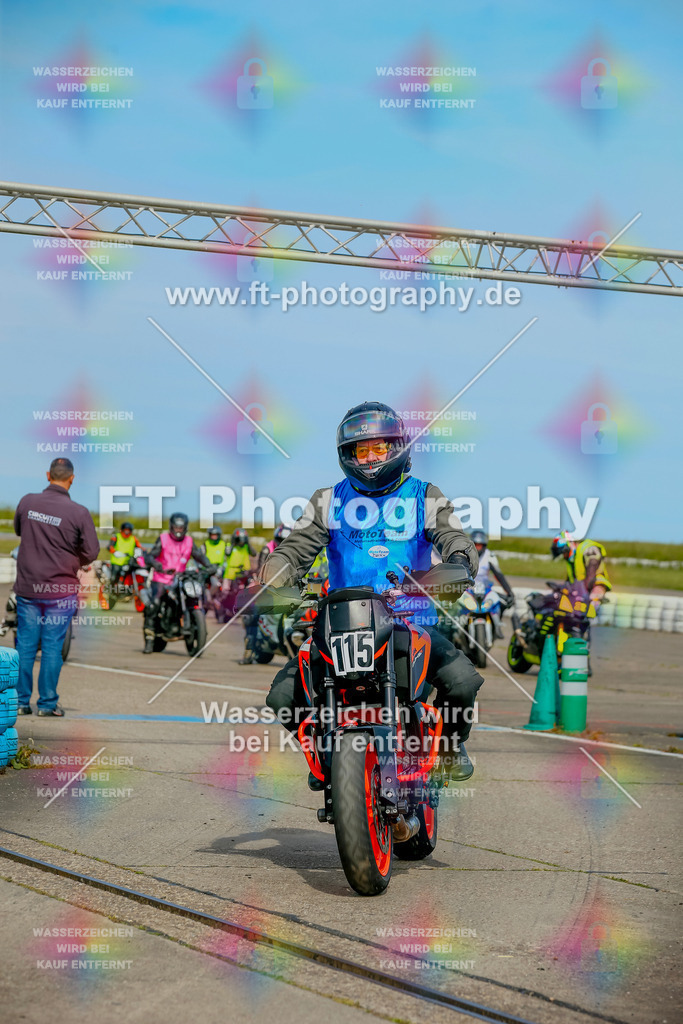_MOT0998 | Hier findet Ihr Bilder von Touristenfahrten auf der Nürburgring Nordschleife oder von anderen Veranstaltungen die ich besucht habe. Viel Spass beim Durch Schauen 