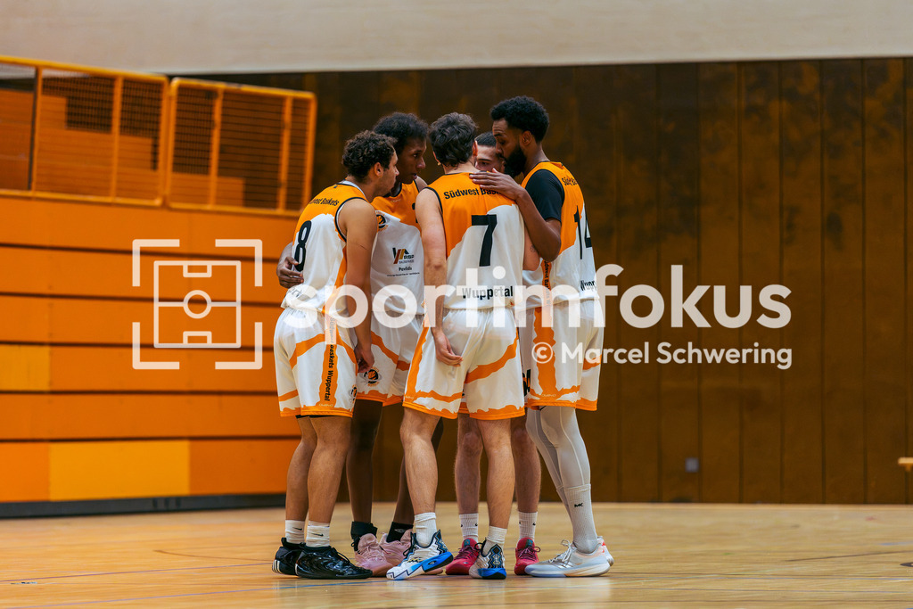 Südwest Baskets Wuppertal – SC Fast-Break Leverkusen | 2. Regionalliga 1 Herren: Südwest Baskets Wuppertal gegen SC Fast-Break Leverkusen, Wuppertal, 19.09.2026. Endstand: 82:71. sportimfokus / Marcel Schwering - Realisiert mit Pictrs.com