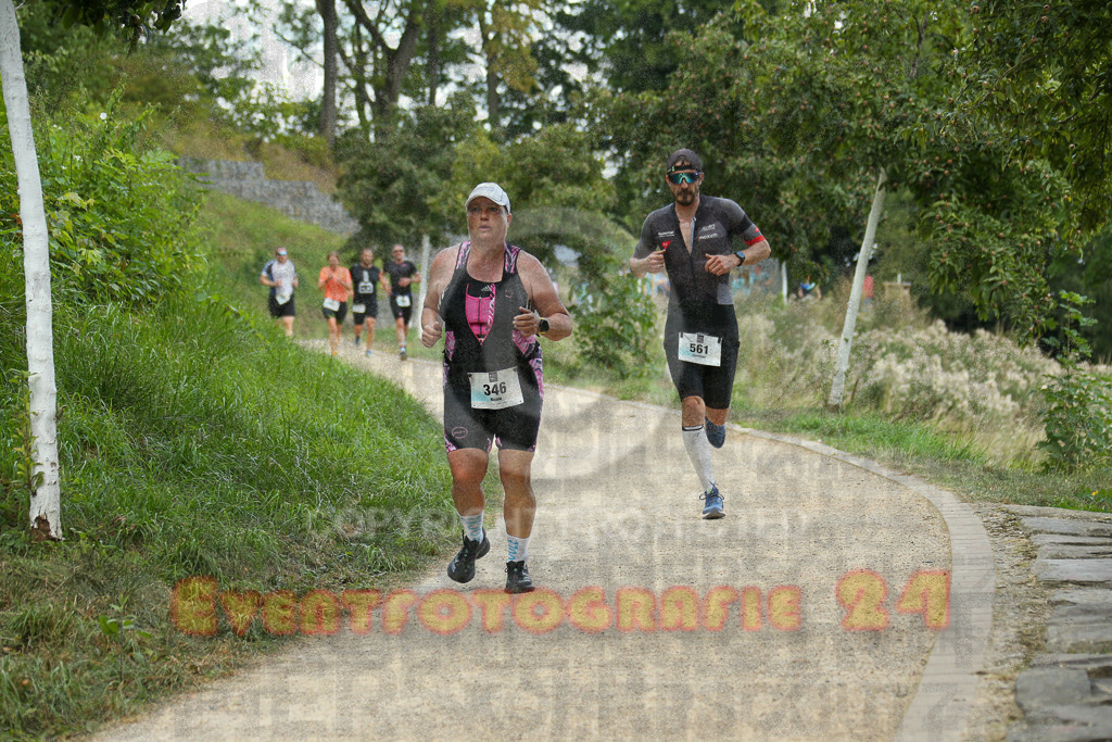 250824_1400_EX1_4597 | Sportfotografie im Rhein-Sieg Kreis, Köln, Bonn, NRW, Rheinland Pfalz, Hessen, etc. Unser Tätigkeitsfeld umfasst den Laufsport vom Volkslauf über den Marathon, Duathlon, Triathon bis zum Ultralauf wie Kölnpfad Ultra oder Schindertrail.
