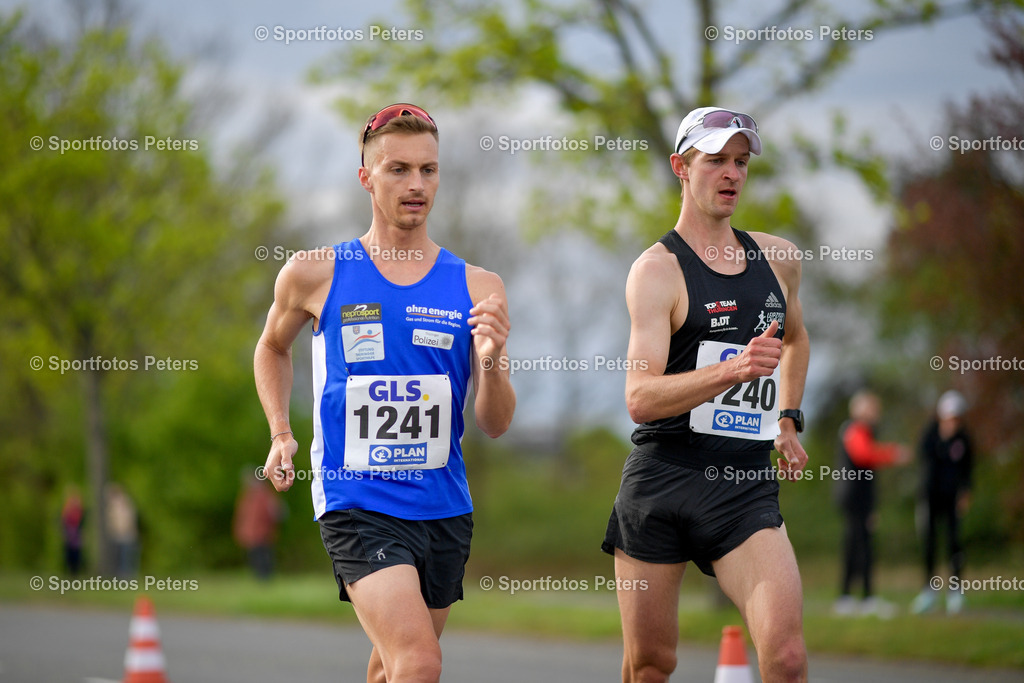 _KP17815_1 | 13.04.2025, xkaix, Leichtathletik Deutsche Meisterschaft 2025, Straßengehen v.l.  - Realisiert mit Pictrs.com