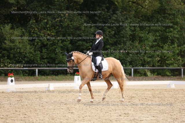 HG9A1292 | laurarinckfotografie - Realisiert mit Pictrs.com