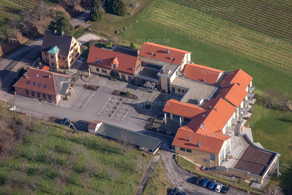 Luftbild: Wohlfühlhotel Alte Rebschule und Gasthaus Sesel in Rhodt unter Rietburg im Bundesland Rheinland-Pfalz in Deutschland. Foto: IMG_61566.jpg vom 18.01.2014 durch Werner Riehm/FLY-FOTO.de