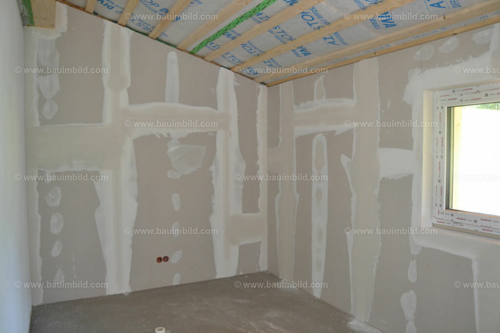 bib-lg18-putzarbeiten-0205 | Nach LV-Leistungsgruppen sortierte Detailfotos über den Bau eines Hauses. Alle Hausbau-Bilder direkt vom Urheber und Autor der Website Haus-Selber-Bauen.com